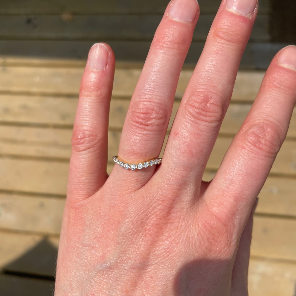 Moissanite 0.57 ct curved stacker band size 6